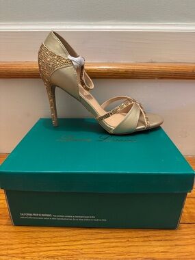 Lauren Lorraine Diasey Champagne Gold Jeweled Strappy High Heels